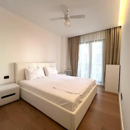Downtown Grand Comfort تيرانا