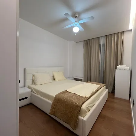 Downtown Grand Comfort * Tirana